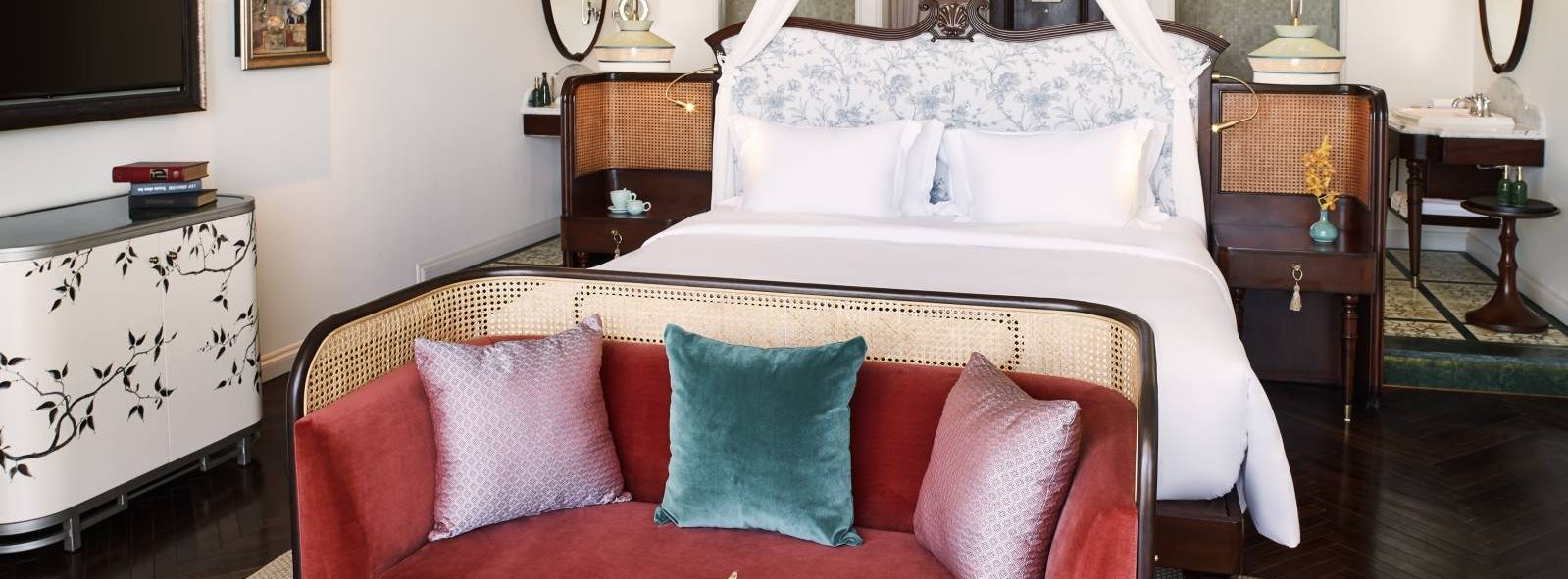 Deluxe-Room-MGALLERY-CAT-BA-207133-HD-e1595231649568