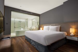 01 Bedroom Premier Residence Ocean 1