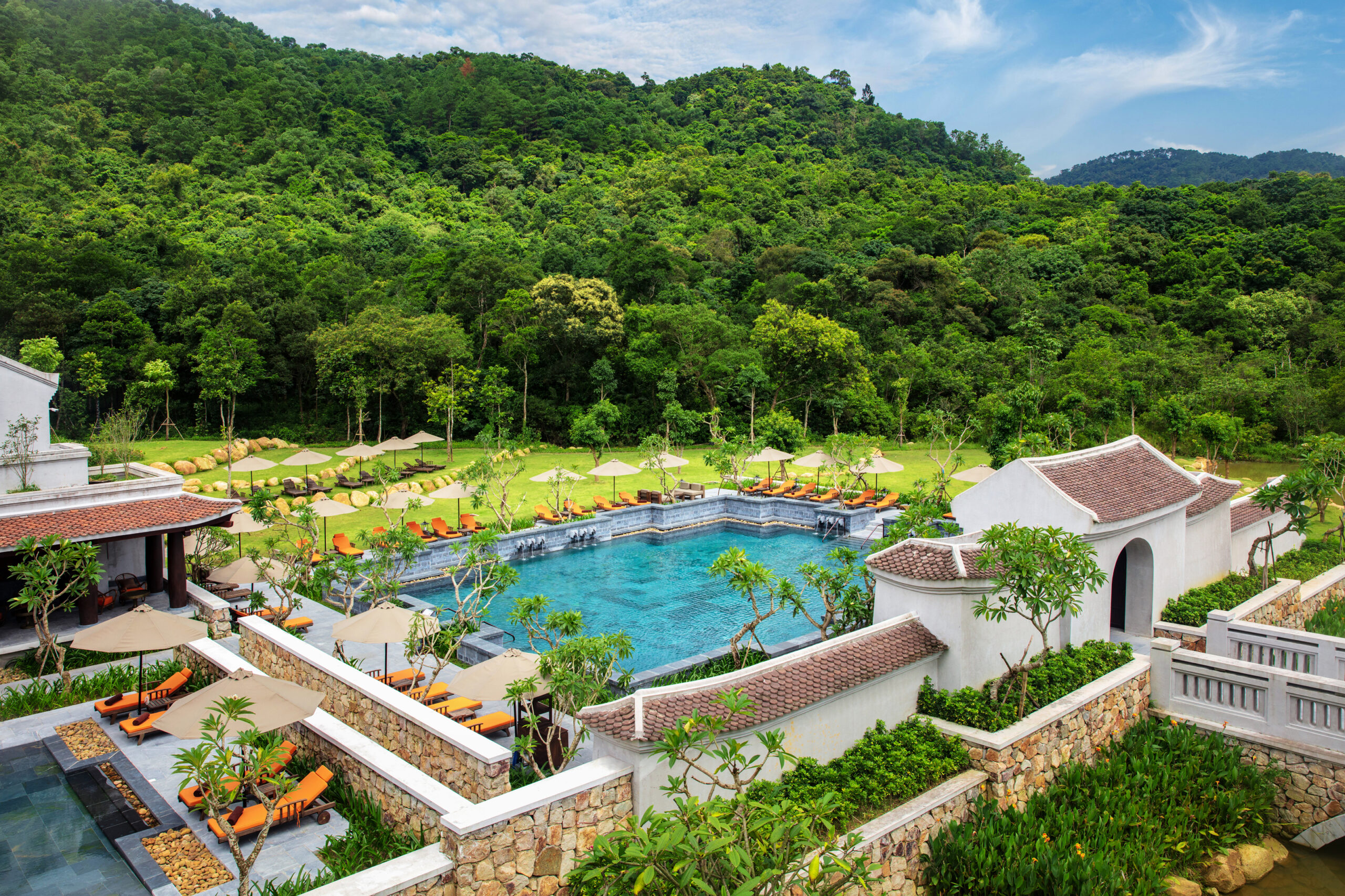 2. Legacy Yen Tu Pool 1 scaled