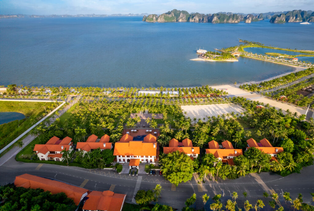 Giá phòng và thông tin chi tiết các hạng phòng tại Tuần Châu Resort