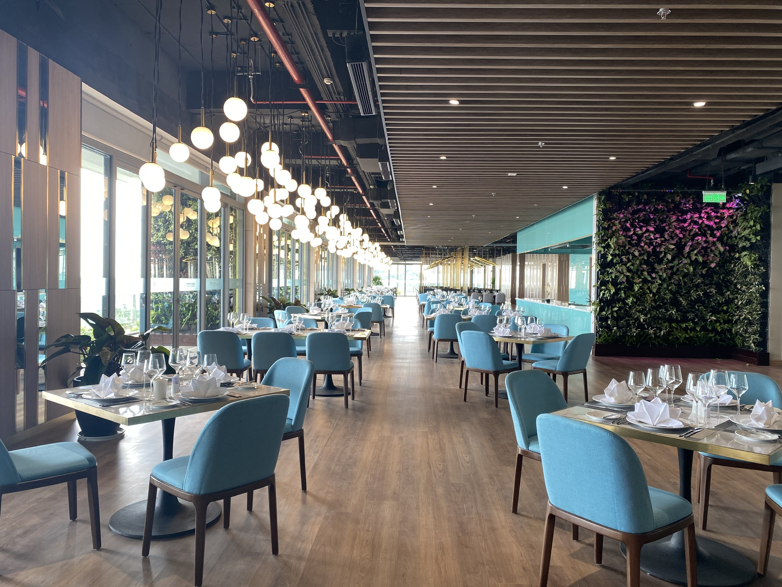 Lan Ha Restaurant 1 1