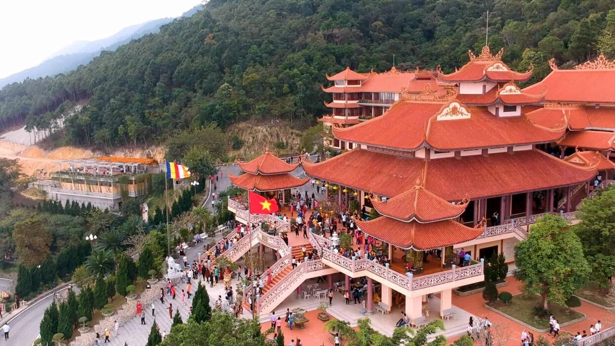 chua cai bau quang ninh 5