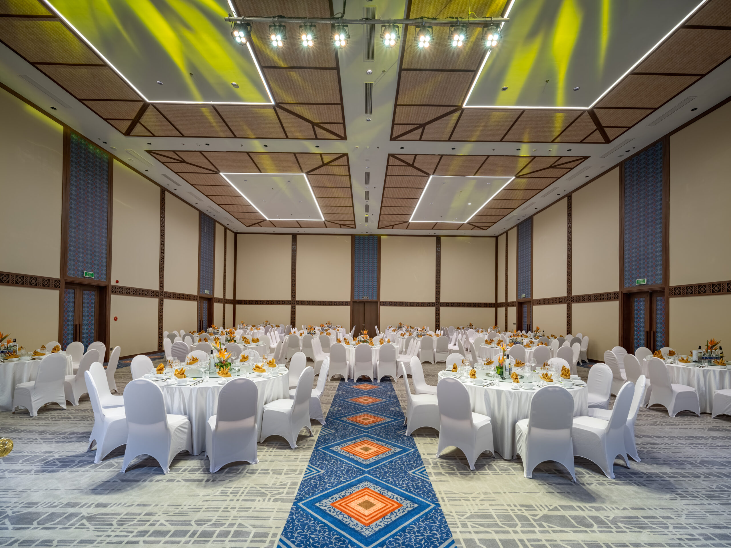 Top resort 5 sao gần Hà Nội dưới 1 tiếng di chuyển: Điểm đến lý tưởng cho những cuộc hội họp và nghi dưỡng ngắn ngày 28 phong hop scaled