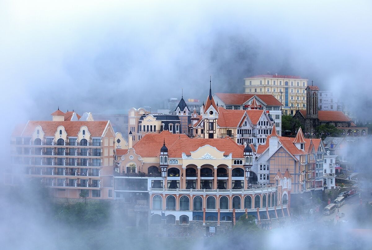 Review ẩm thực tại Venus Hotel Tam Đảo: Nên đặt bàn tại nhà hàng khách sạn hay ra quảng trường ăn đồ nướng? 1 Khach san Venus Tam Dao 1 1