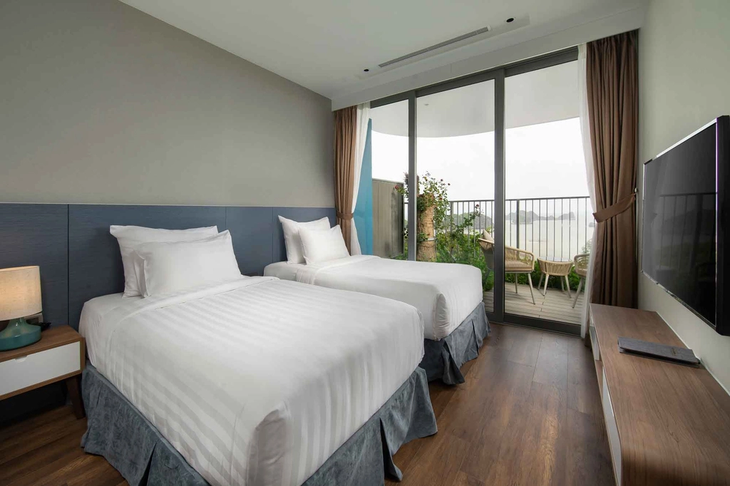 deluxe residence ocean view 1