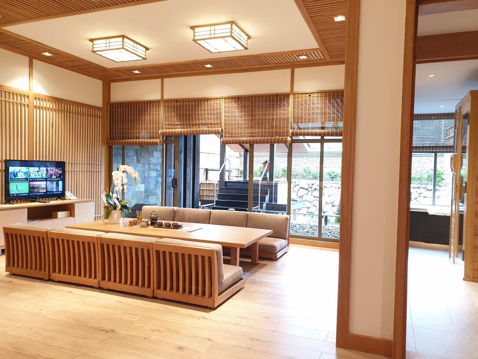Giải mã dòng khoáng nóng "vàng" tại Yoko Onsen Quang Hanh: Liệu pháp trị liệu và chăm sóc sức khỏe chuẩn Nhật Bản 15 phong Washitsu