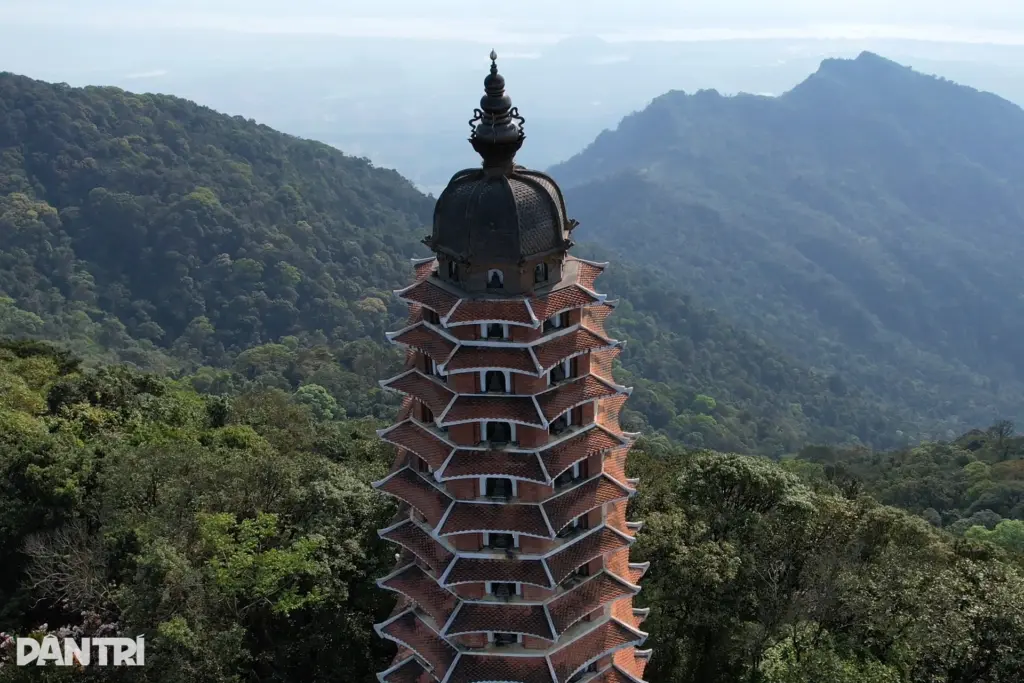 Hành trình tâm linh Ba Vì: Khám phá Đền Thượng và Khu di tích K9 khi nghỉ dưỡng tại Amour Resort