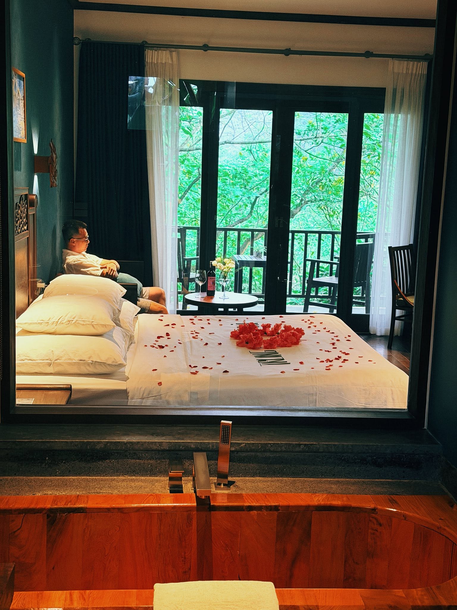 Hiện thực hóa đám cưới trong mơ với dịch vụ tổ chức tiệc cưới riêng tư, sang trọng tại Amour Resort 11 669239216 2018458775400424 4227121400518829235 n