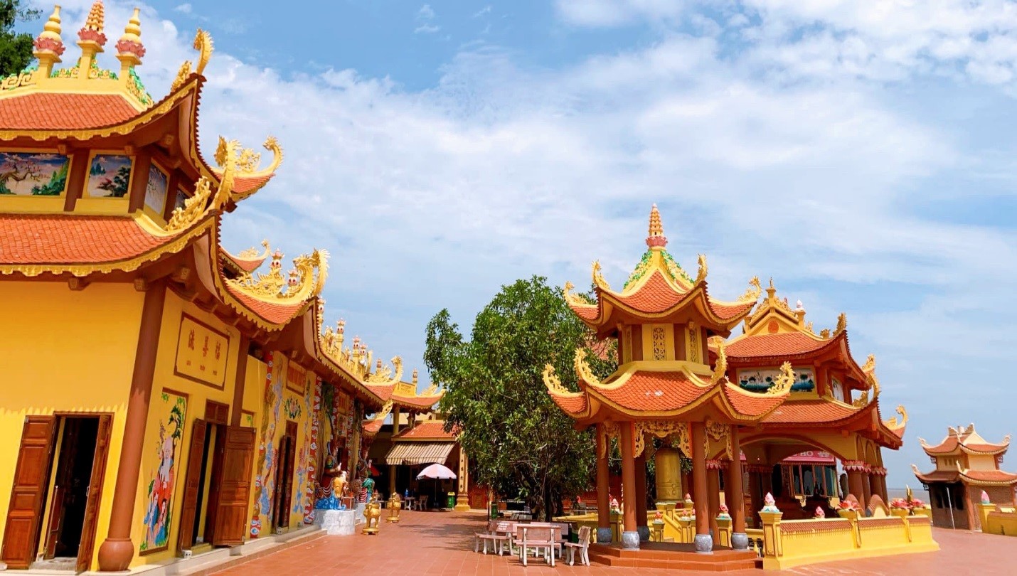 Hành trình văn hóa tâm linh Đồ Sơn kề cận tọa độ nghỉ dưỡng Dream Dragon 14 Den Ba De Tim ve chon linh thieng