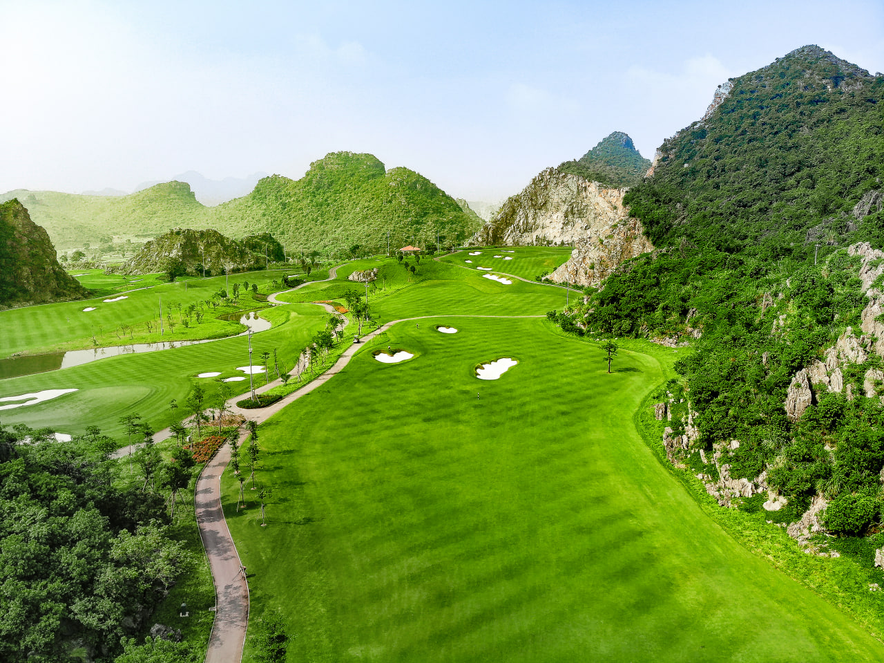 Kinh nghiệm oanh tạc Khu du lịch quốc tế Đồi Rồng (Dragon Ocean Đồ Sơn) khi lưu trú tại Dream Dragon Resort 24 SG