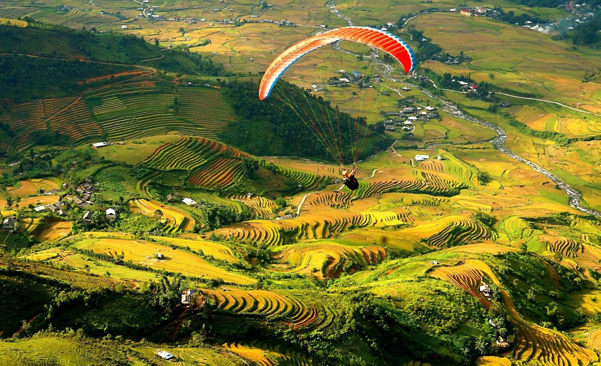 Nên đi Garrya Mù Cang Chải mùa nước đổ (tháng 5-6) hay mùa lúa chín (tháng 9-10)? 22 bay-du-mua-lua-chin