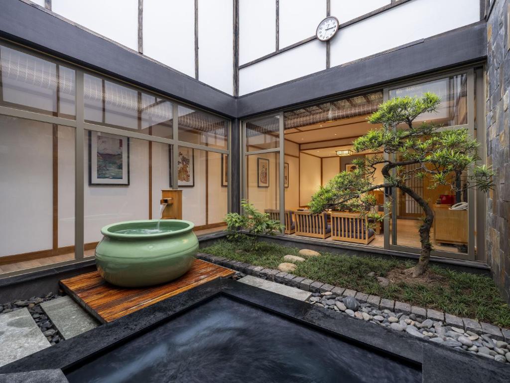 Khách sạn Hilton onsen quang hanh review chi tiết các hạng phòng Washitsu (Ichi, Ni, San) và căn Yama Villa riêng tư 13 Washitsu-Ichi-03-Phong-ngu