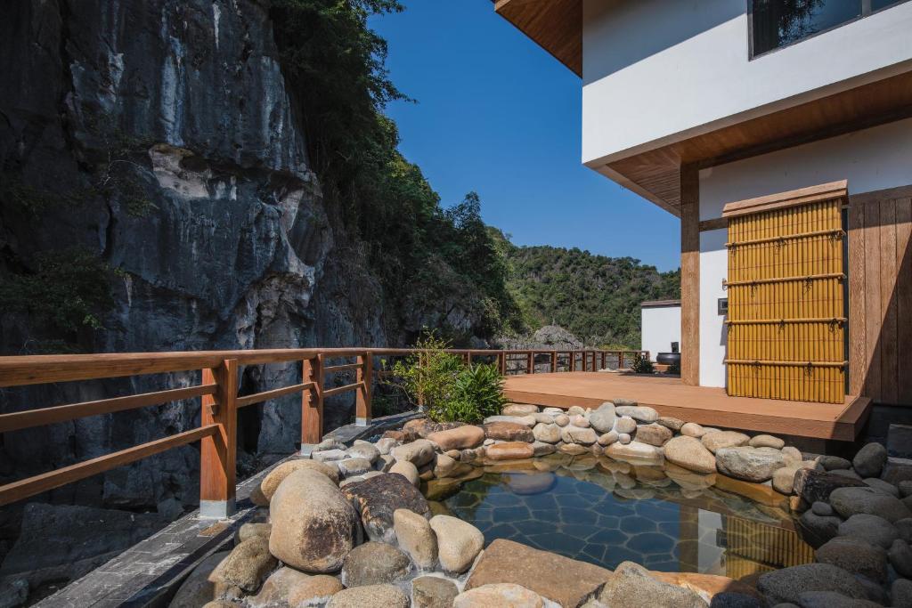 Thời gian Check-in/Check-out tại resort Hilton onsen quang hanh và những lưu ý quan trọng khi nhận phòng 11 Washitsu-Ichi-03-Phong-ngu