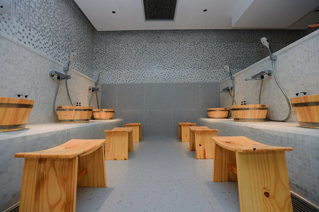 Hilton onsen quang hanh hotel: Phân tích công dụng sức khỏe của nguồn khoáng nóng Brom đối với xương khớp và phục hồi cơ thể. 26 tam-khoang-onsen