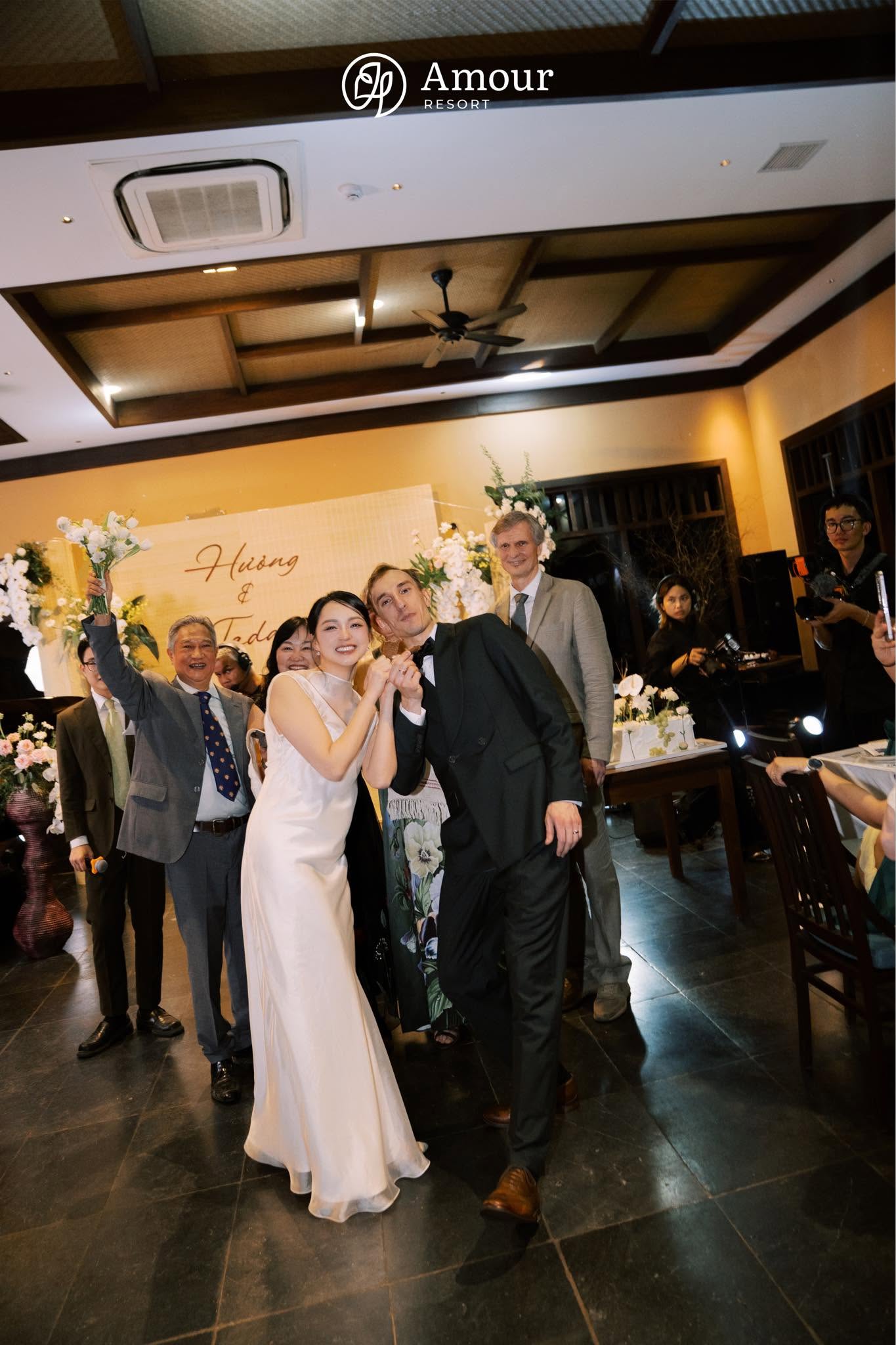 Hướng dẫn tổ chức tiệc cưới ngoài trời lãng mạn giữa không gian thiên nhiên Amour Ba Vì 17 718527023 985818274435292 7219342355623268 n