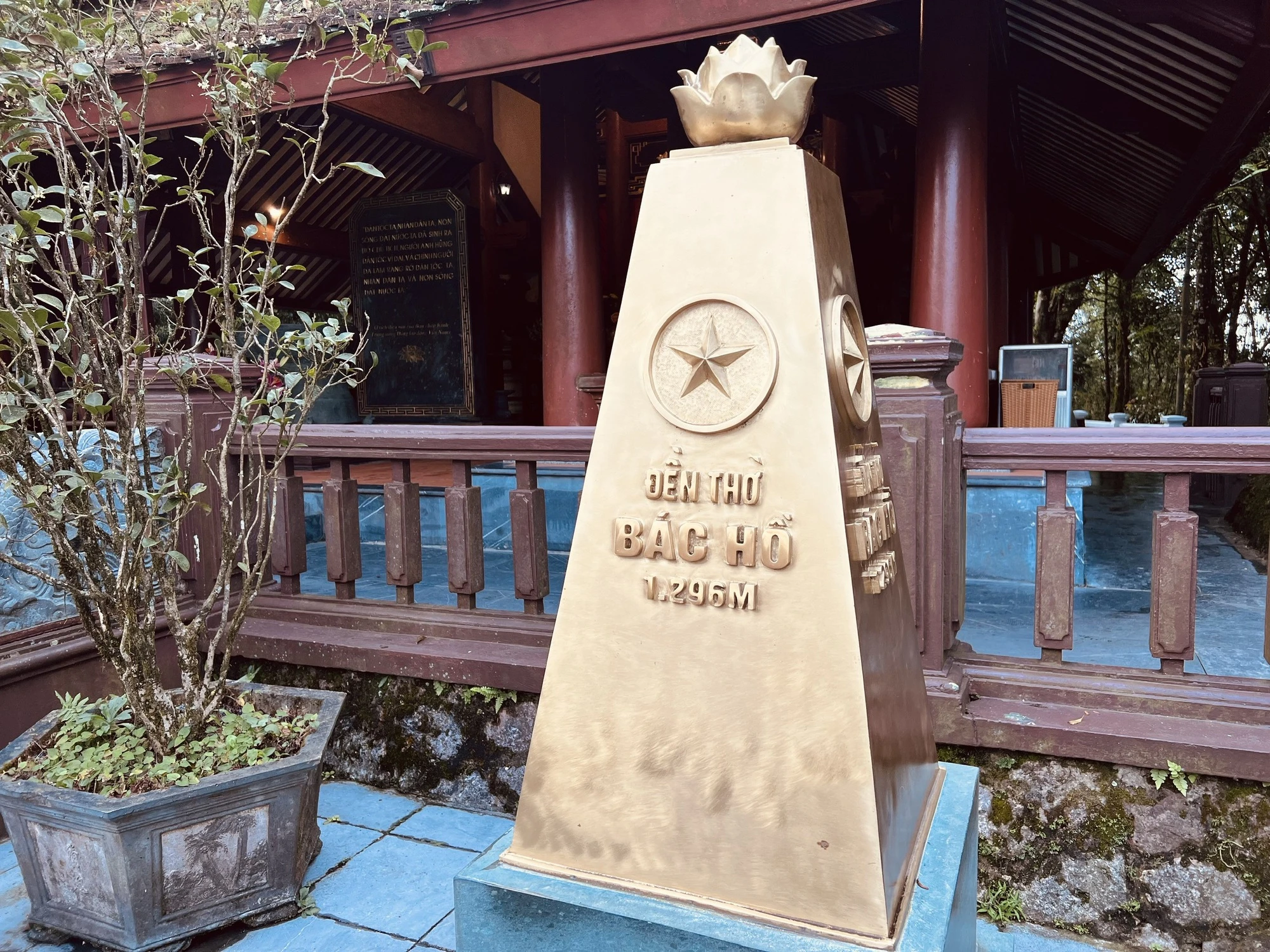 Hoạt động đốt lửa trại, leo núi và trekking cho du khách lưu trú tại Amour Ba Vì 18 Amour-Ba-Vi
